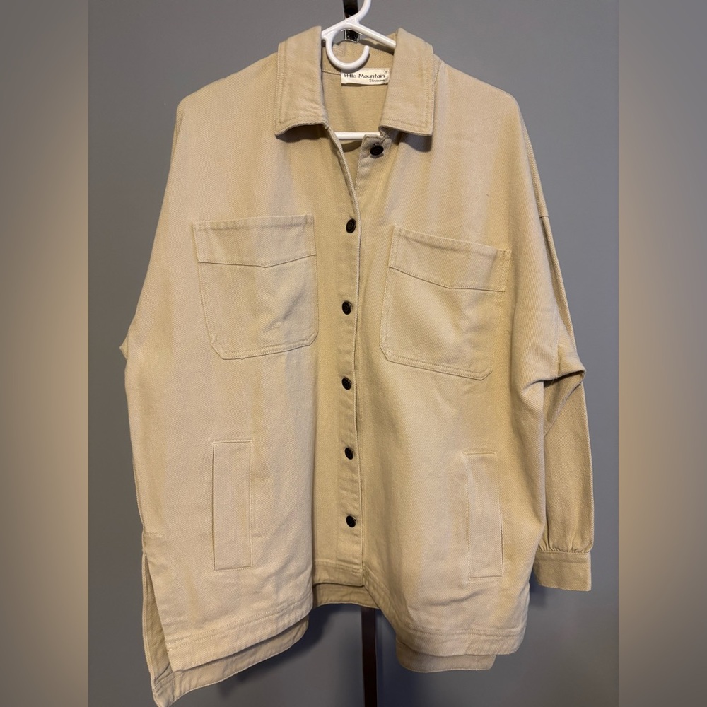 Little Mountain Vancouver Women’s‎ Denim Coat Cream Color Size Small NWT